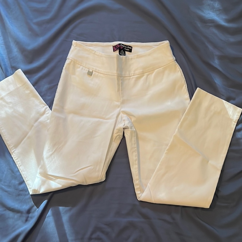 Women’s White Stretchy Pants. Peck & Peck Petite. Size 6P.